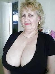 25P Huge tits Gilf