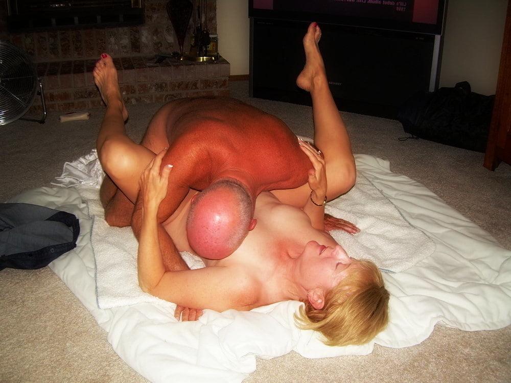 25P Wives on the Floor (#2099 Wedding Ring Swingers)