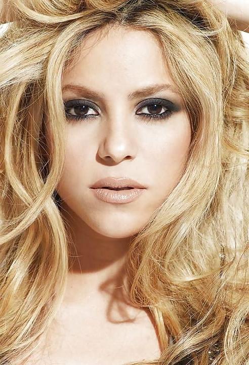 25P Celebrity Hot 250 - #232 Shakira