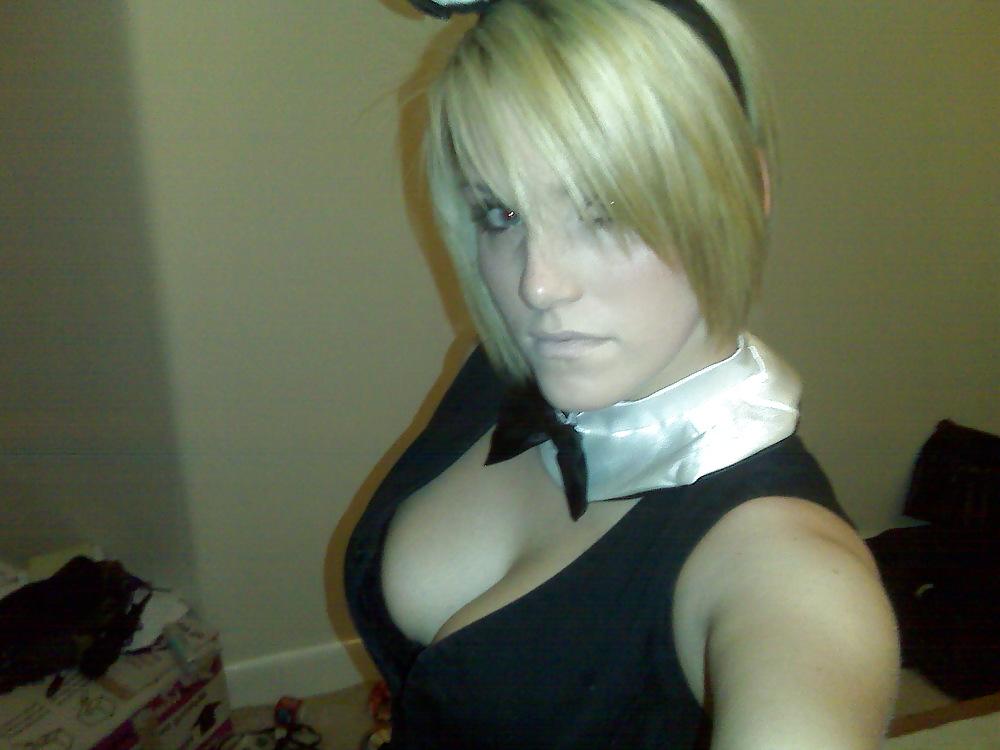22P Hot Girl With big tits