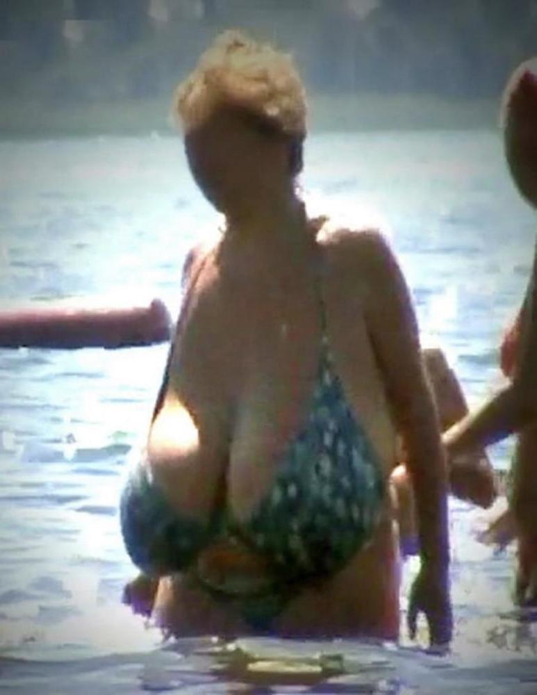 25P From MILF to GILF with Matures in between 166