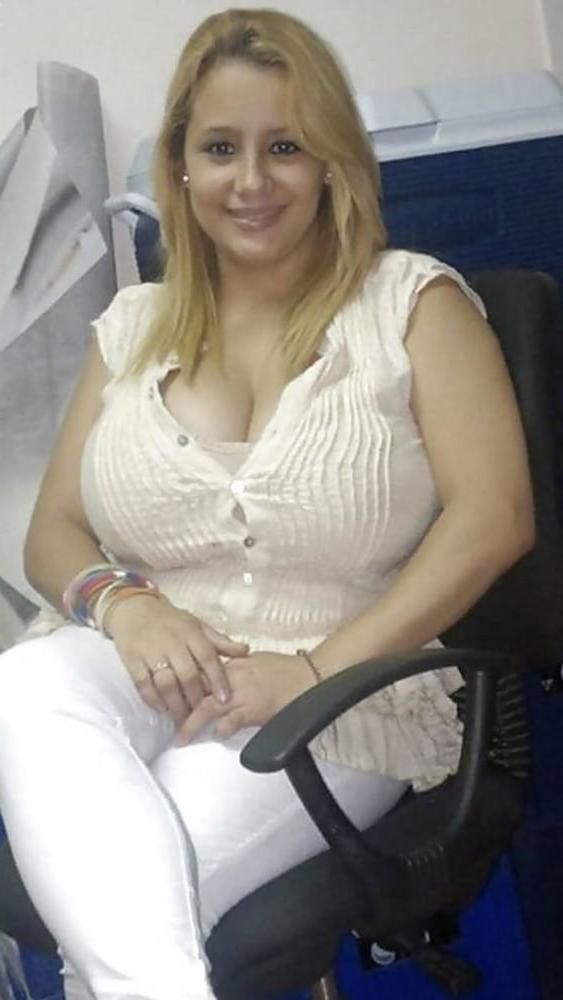 25P From MILF to GILF with Matures in between 166
