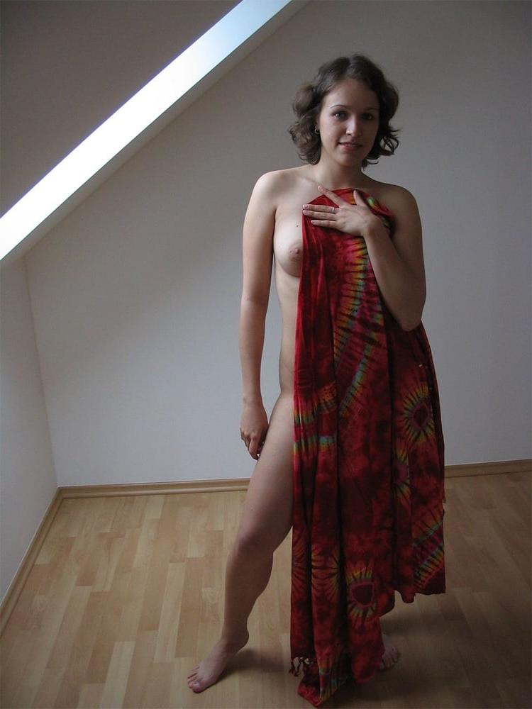 25P Wife Posing