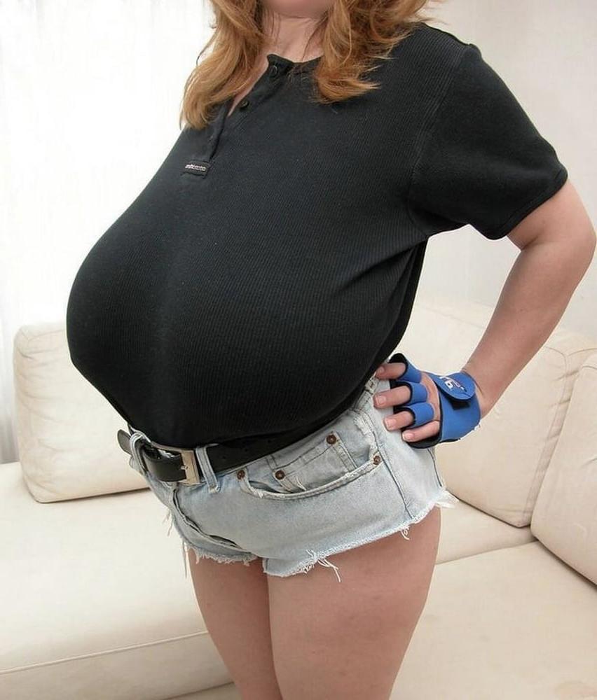 25P From MILF to GILF with Matures in between 165