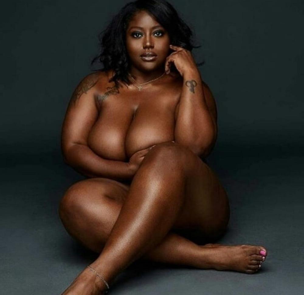 23P From MILF to GILF with Matures in between 141
