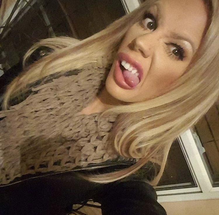 17P Rzacz3 Polish Girl