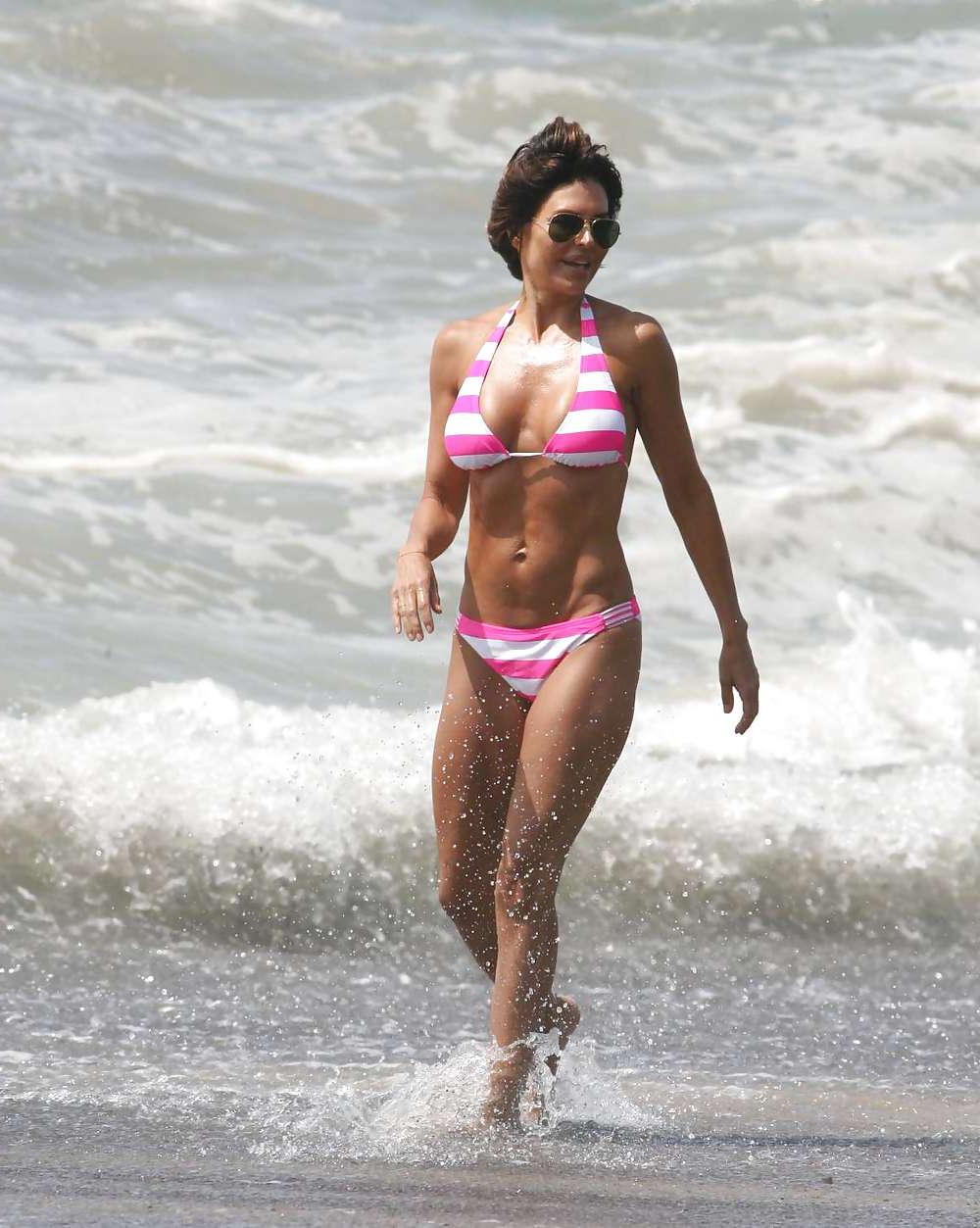 25P Lisa Rinna Ultimate Nude MILF Collection