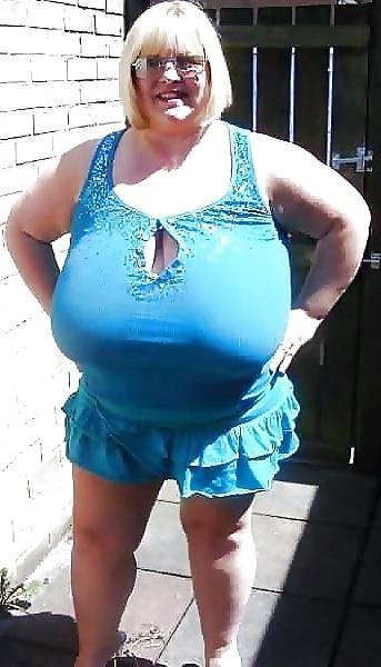 25P Sexy Big Mature Women 89