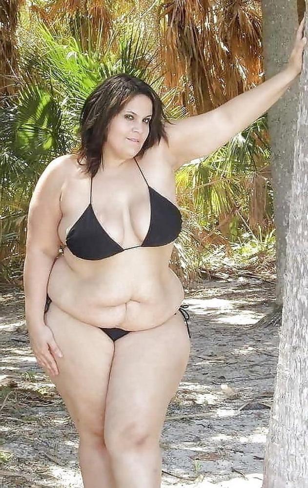 25P From MILF to GILF with Matures in between 139