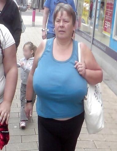 16P Bbw mix 358 (Older dressed women)