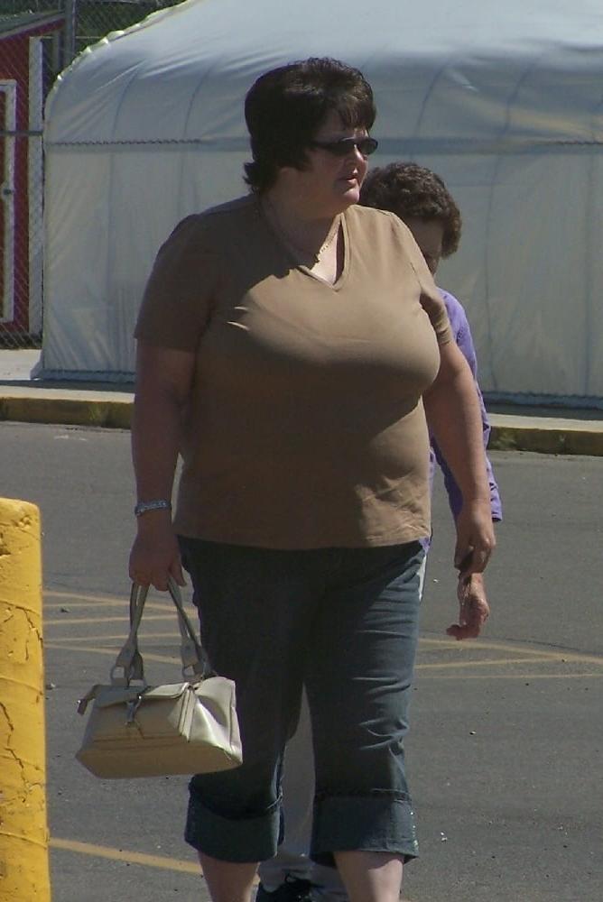 16P Bbw mix 358 (Older dressed women)