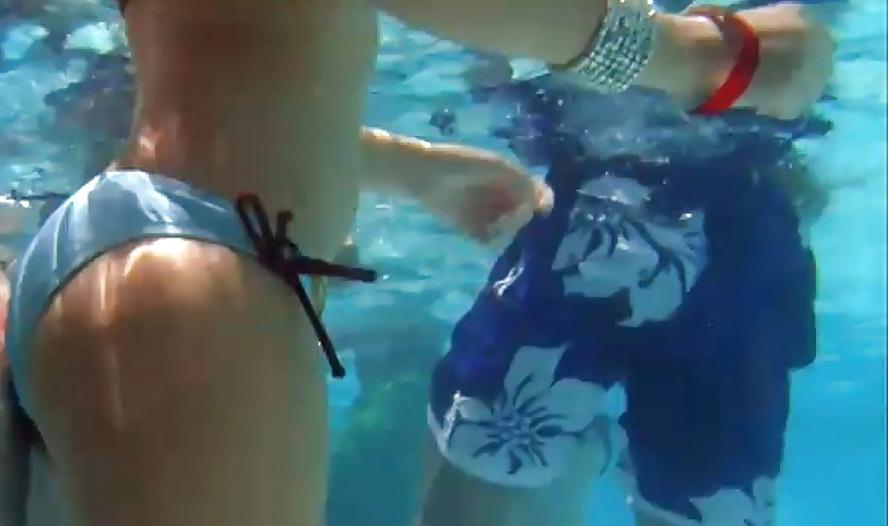 21P Unsuspecting Underwater Pool Pics