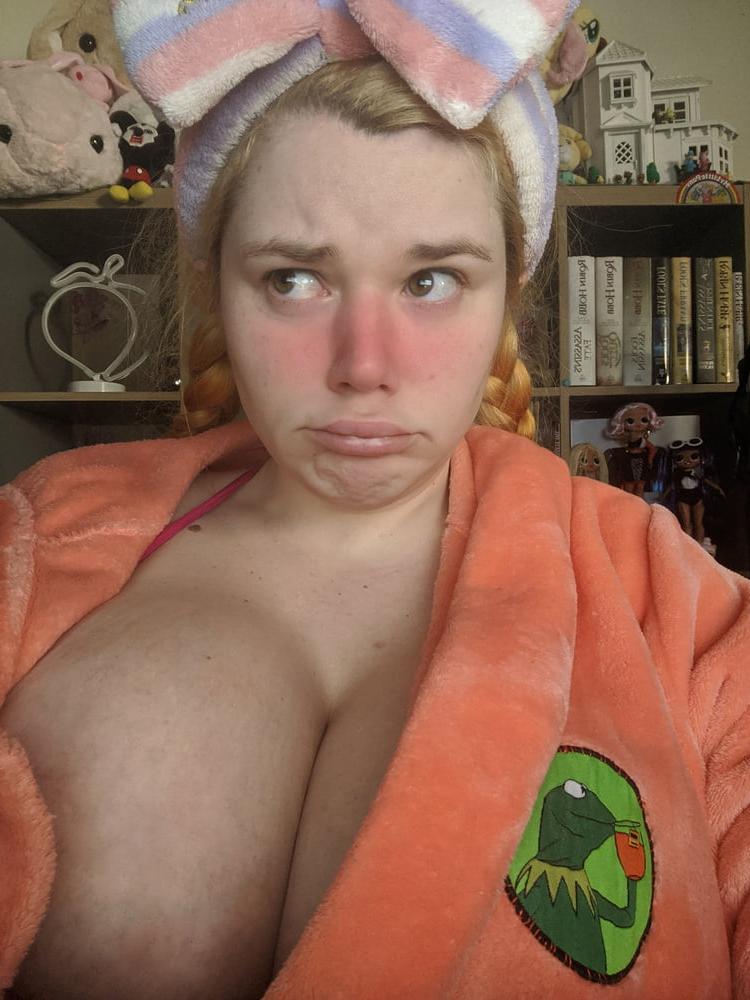 25P Big Fat Tits to Suck and Cum On