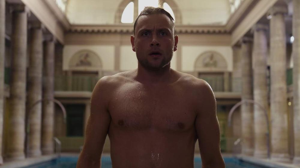 25P Männliche Berühmtheit Max Riemelt völlig nackte Vidcaps