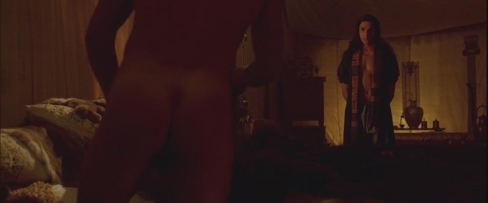 25P Male celebrity Colin Farrell dick exposed vidcaps