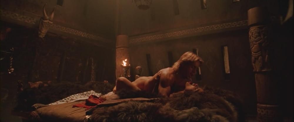 25P Male celebrity Colin Farrell dick exposed vidcaps