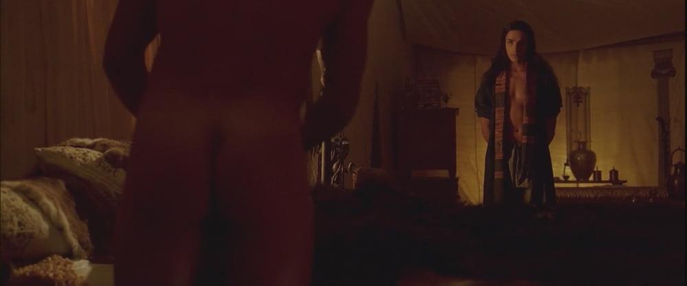 25P Male celebrity Colin Farrell dick exposed vidcaps