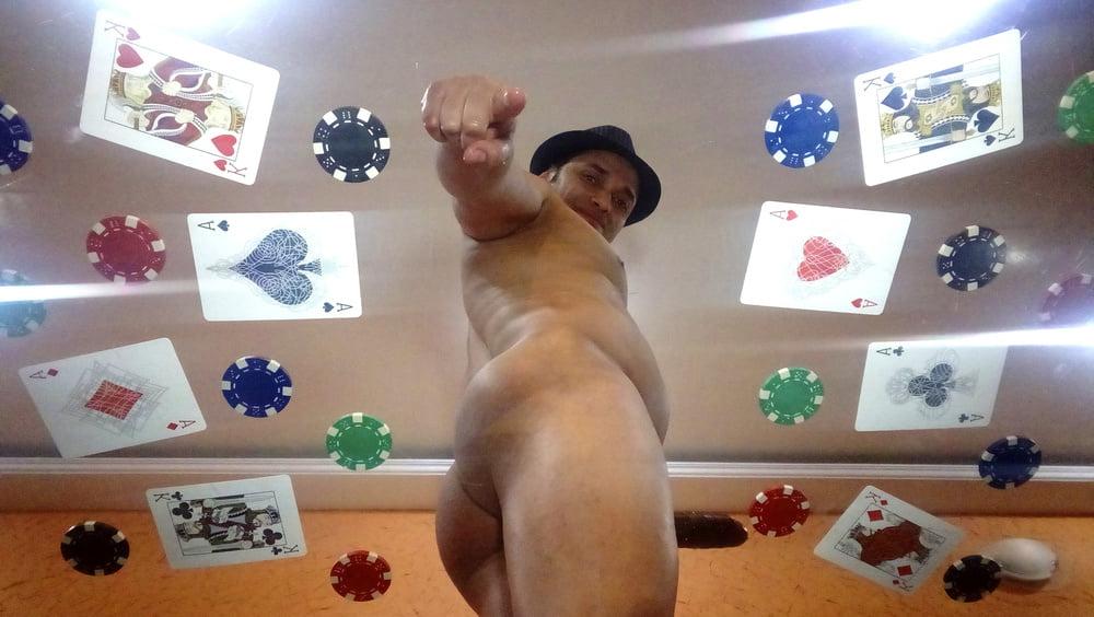 17P 35 - Strip Poker Prize