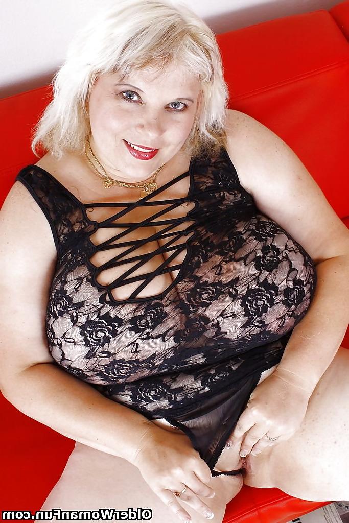 16P 38 year old BBW Juliana from OlderWomanFun