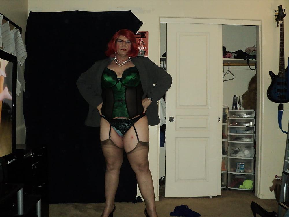 25P all  dressed and know one to fuck