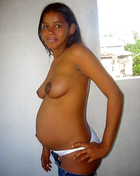 22P Big pregnant tits