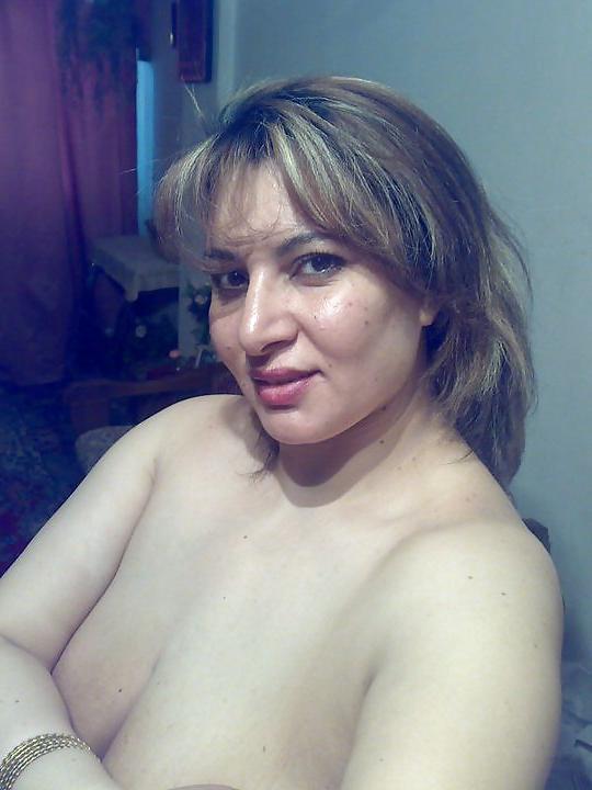 9P Arab teacher