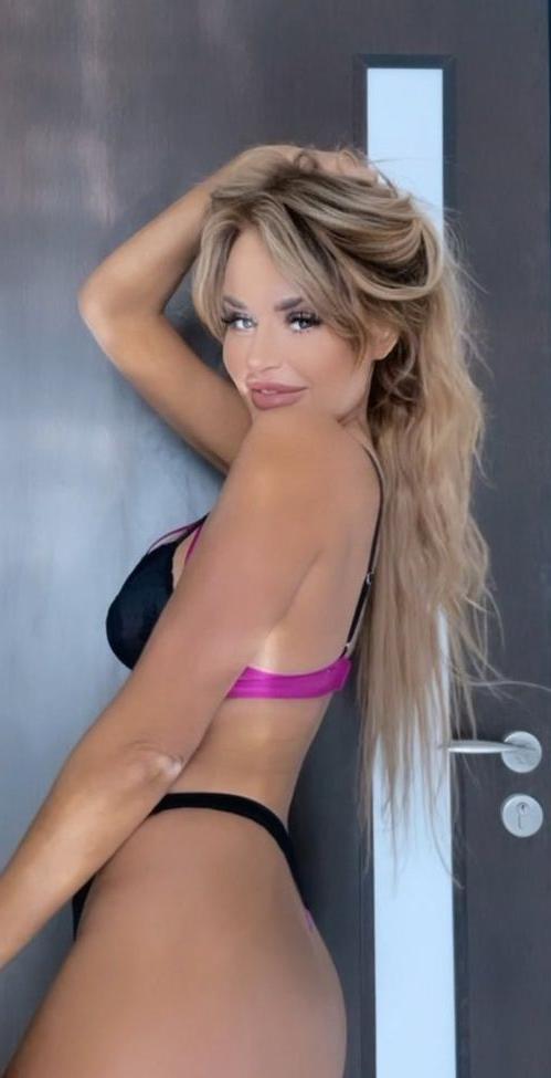 4P Nicolefarrell12 nude