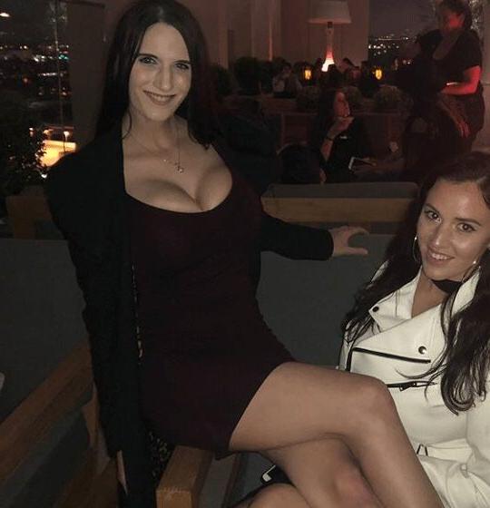 21P Dancingintheocean nude