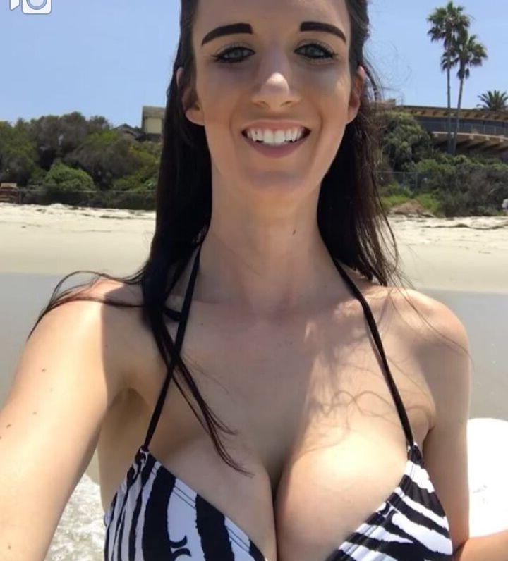 21P Dancingintheocean nude