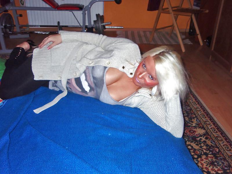 25P Very Hot & Very Slutty MILFs