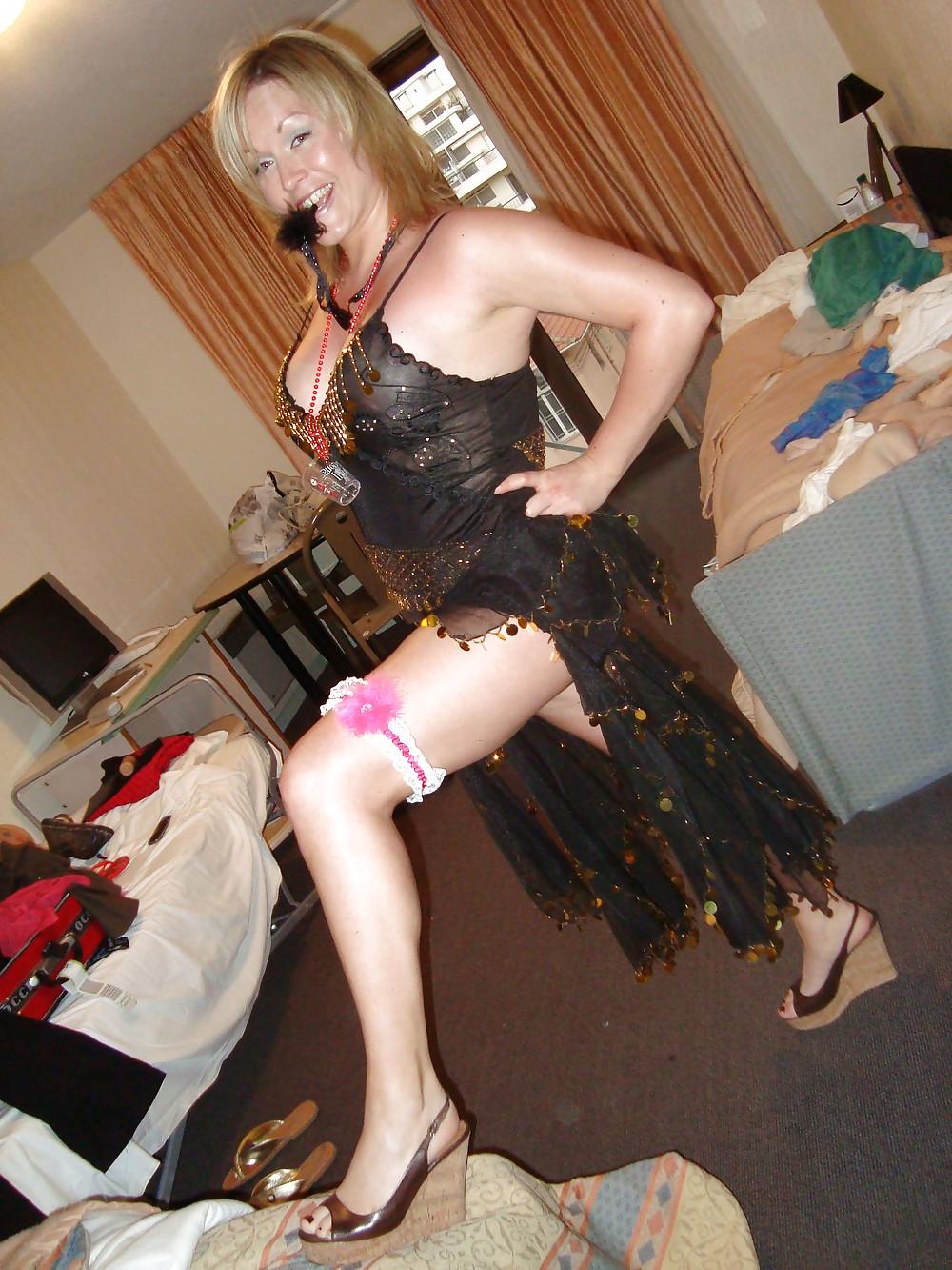 25P Very Hot & Very Slutty MILFs