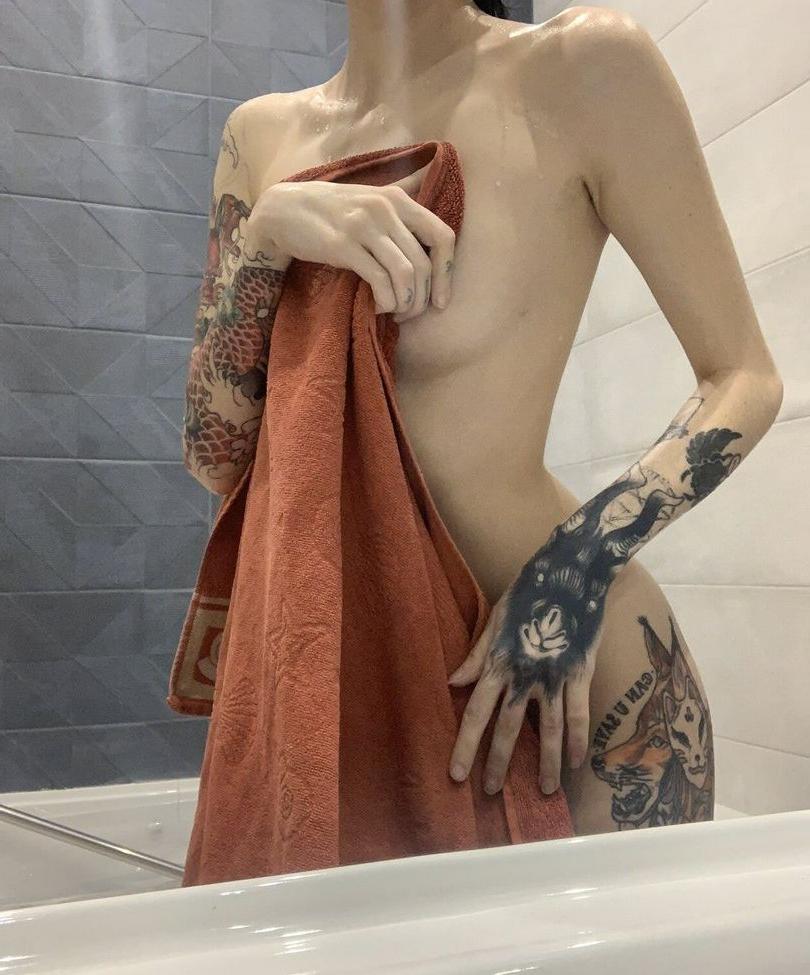 12P Bafomeet nude