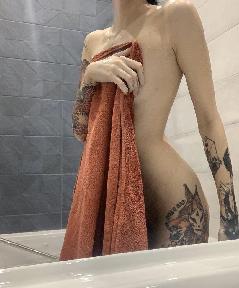 12P Bafomeet nude