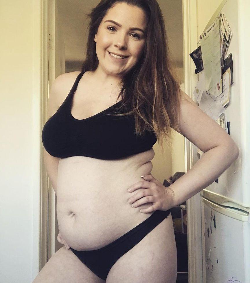 17P Laura Delaney nude