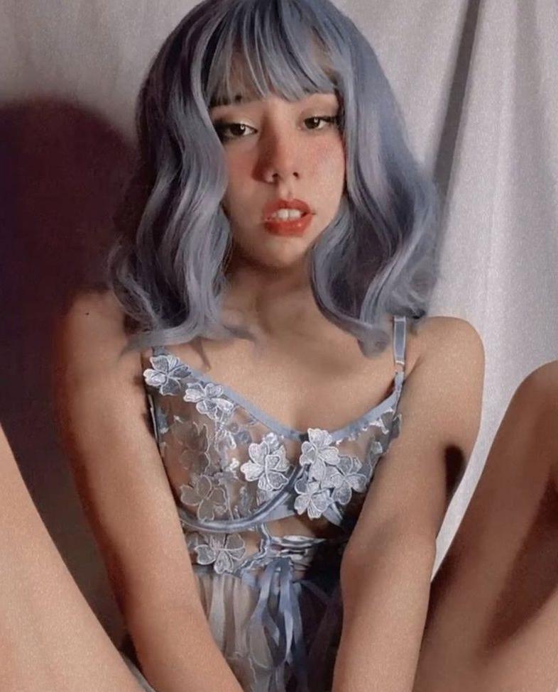 9P Kinoko Sad nude