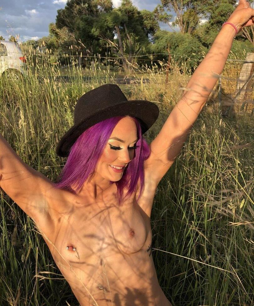 25P Badbabyyy25 nude