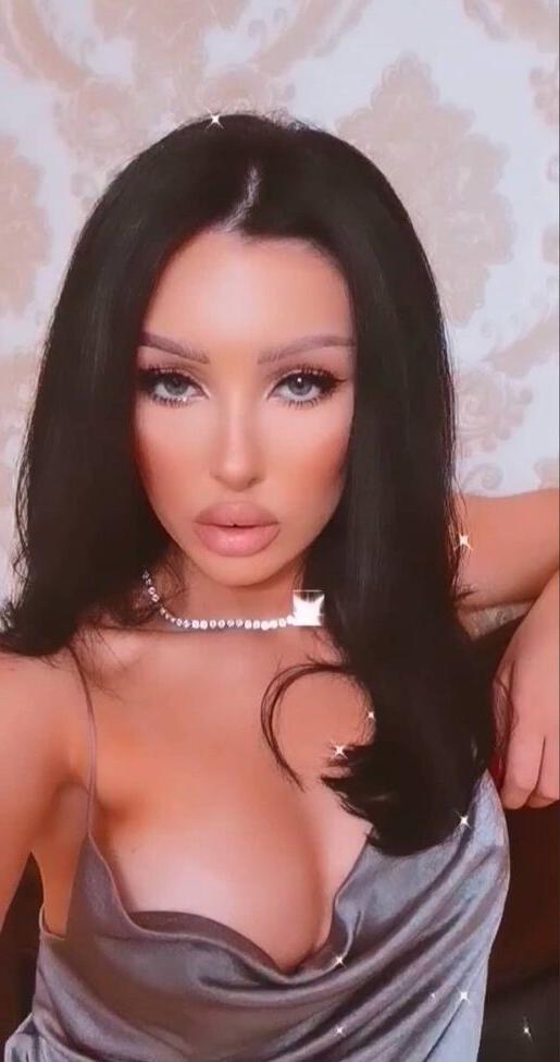 5P Denise Caissim nude