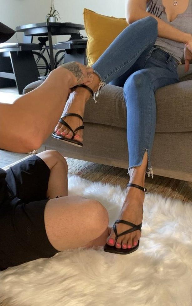 12P Laprettyfeet4 nude