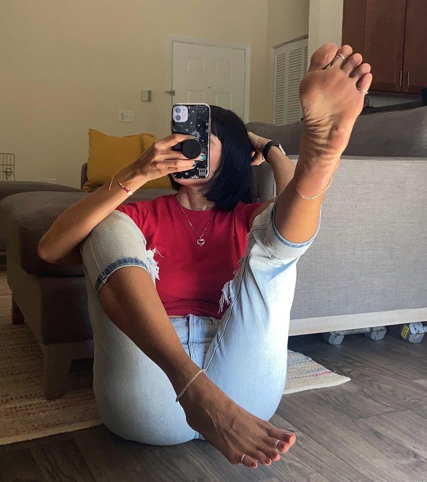 12P Laprettyfeet4 nude