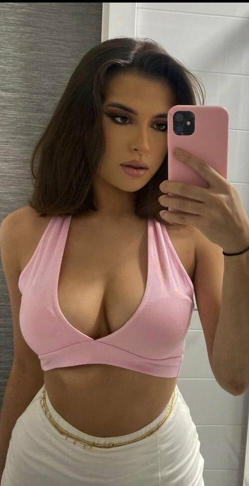 16P Evie Tomlinson nude