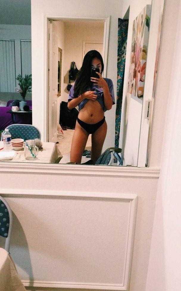12P Elizabethyesong nude