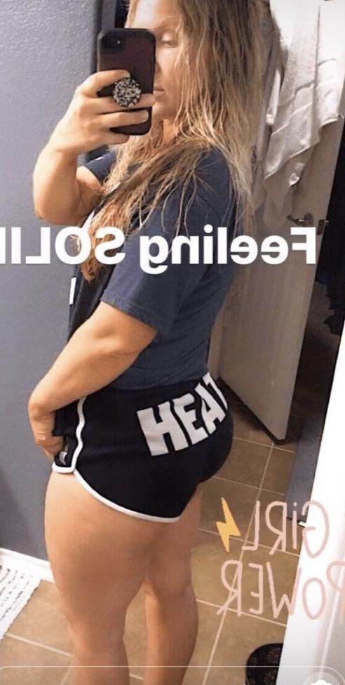 25P Ashleelyn__ nude