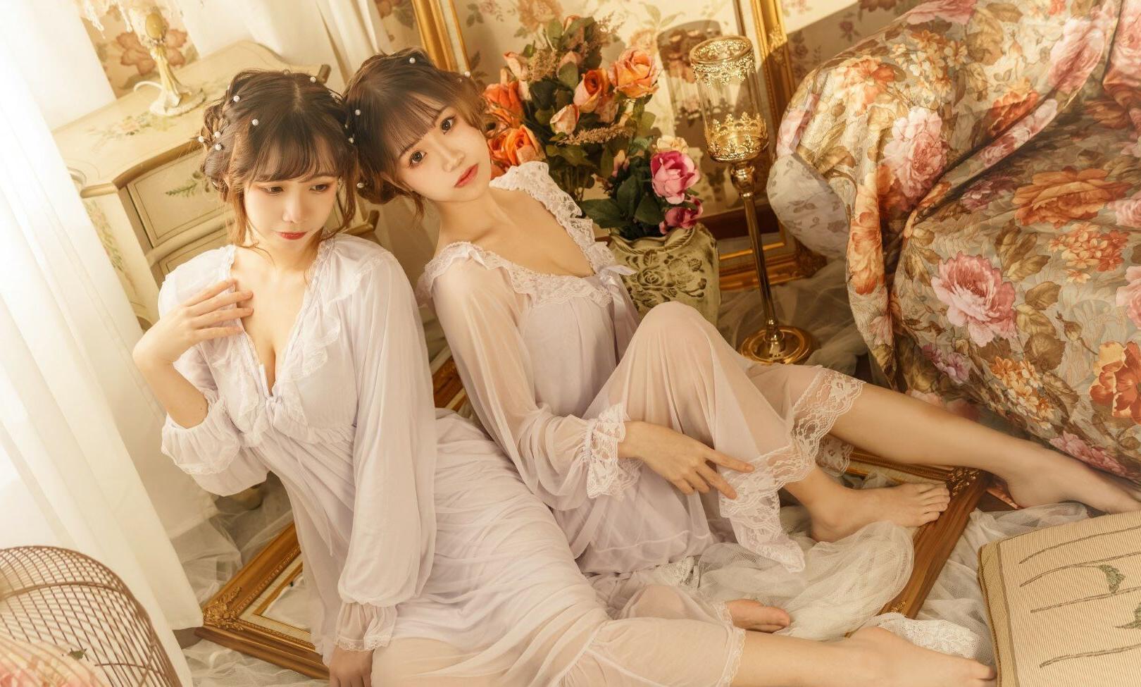 19P Carol X Iris nude