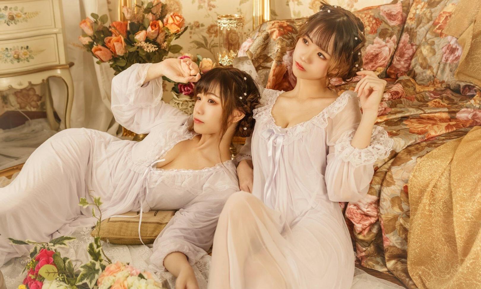 19P Carol X Iris nude