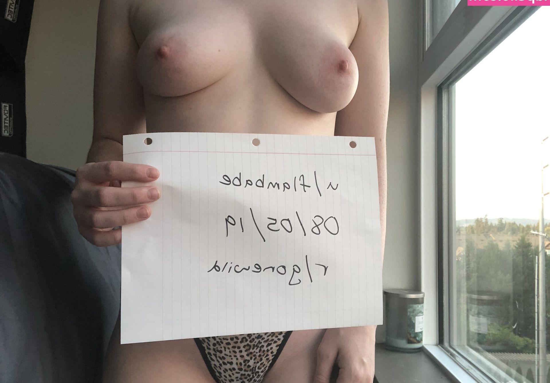 25P Rosalieblake nude