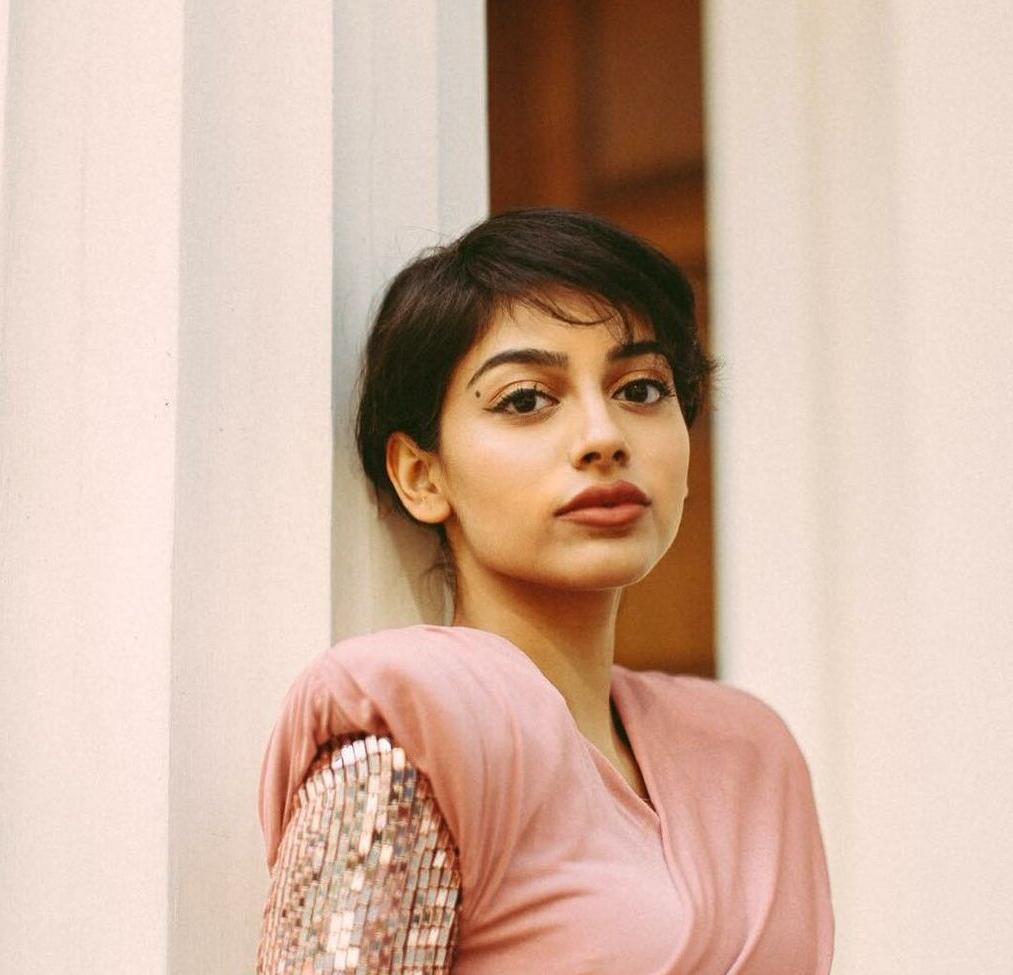 25P Banita Sandhu nude