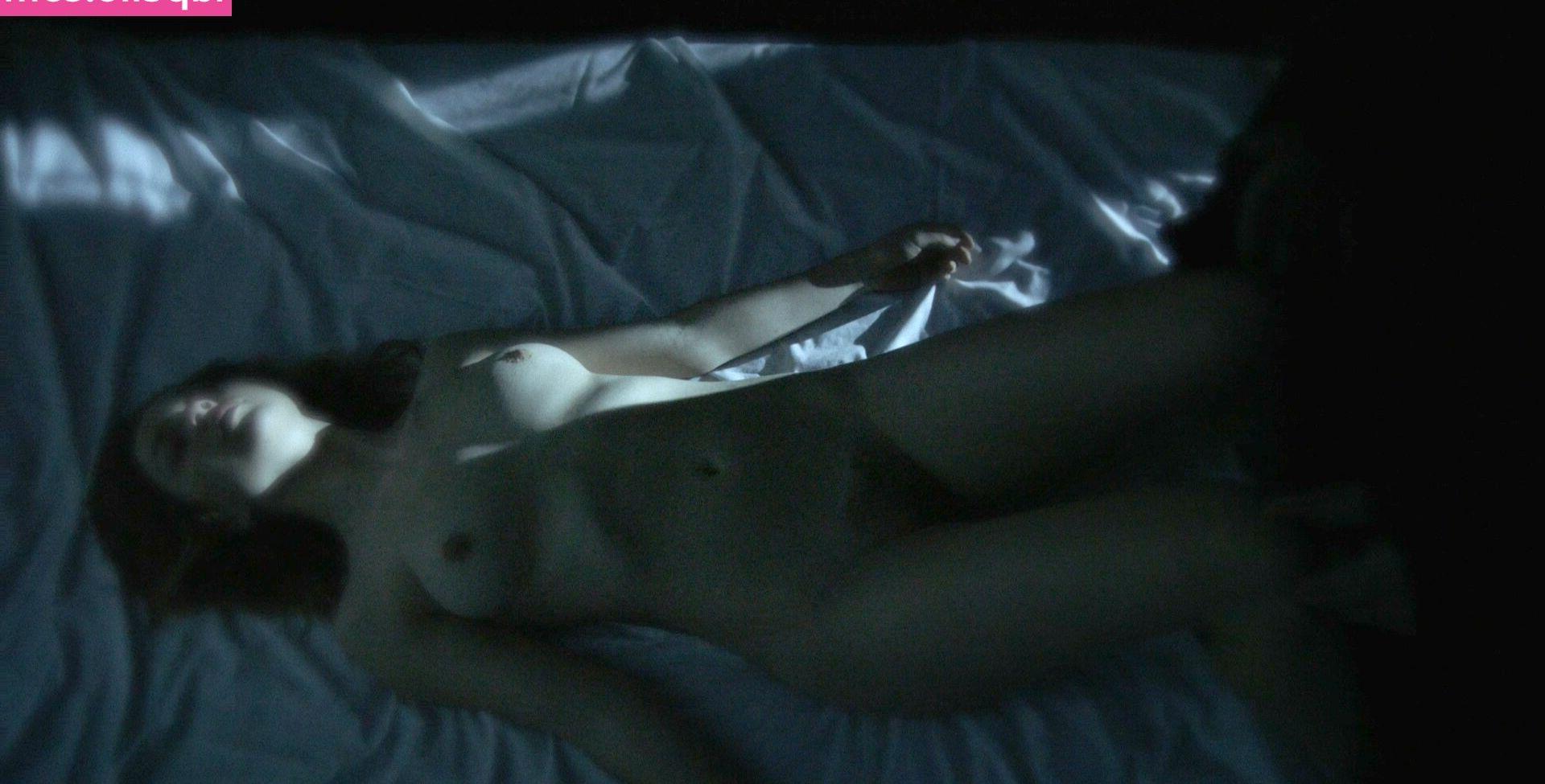 4P Aisling Knight nude