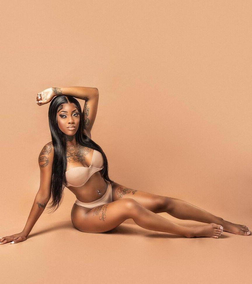 7P Laurynn Huncho nude