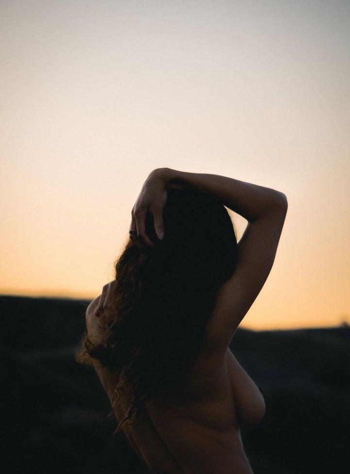 25P Naki Kaching nude