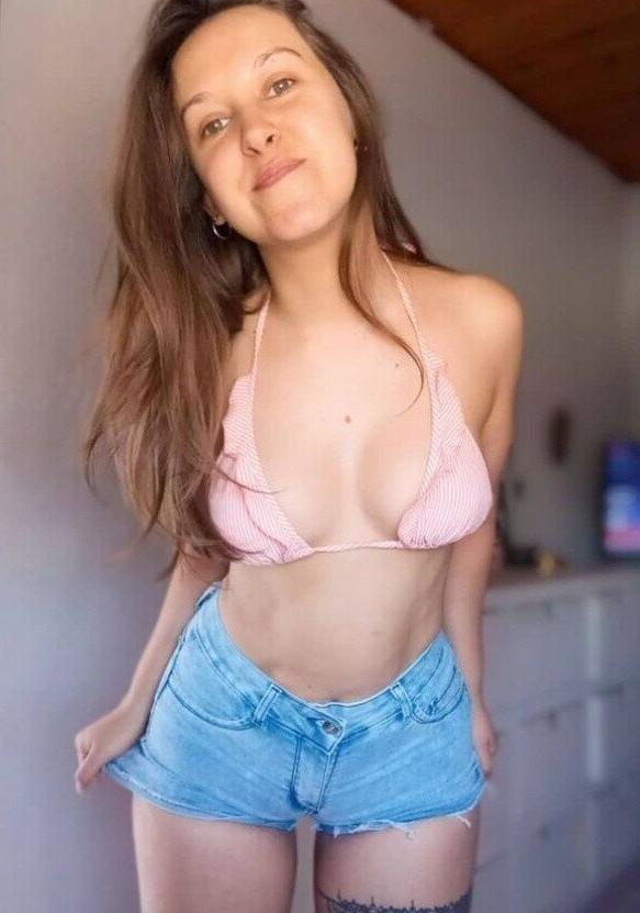 25P Natamia1990 nude